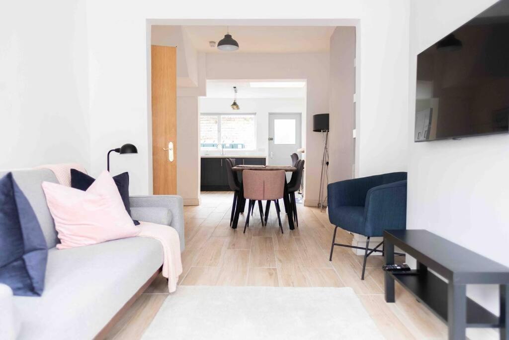 Charming 3 Bedroom Belfast Townhouse Eksteriør billede