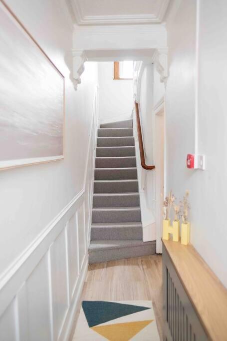 Charming 3 Bedroom Belfast Townhouse Eksteriør billede